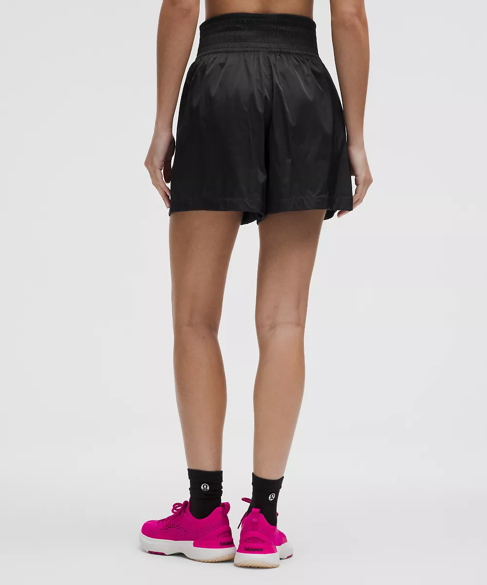 Short en nylon satiné extensible taille super haute 5" — Black/White, view 3