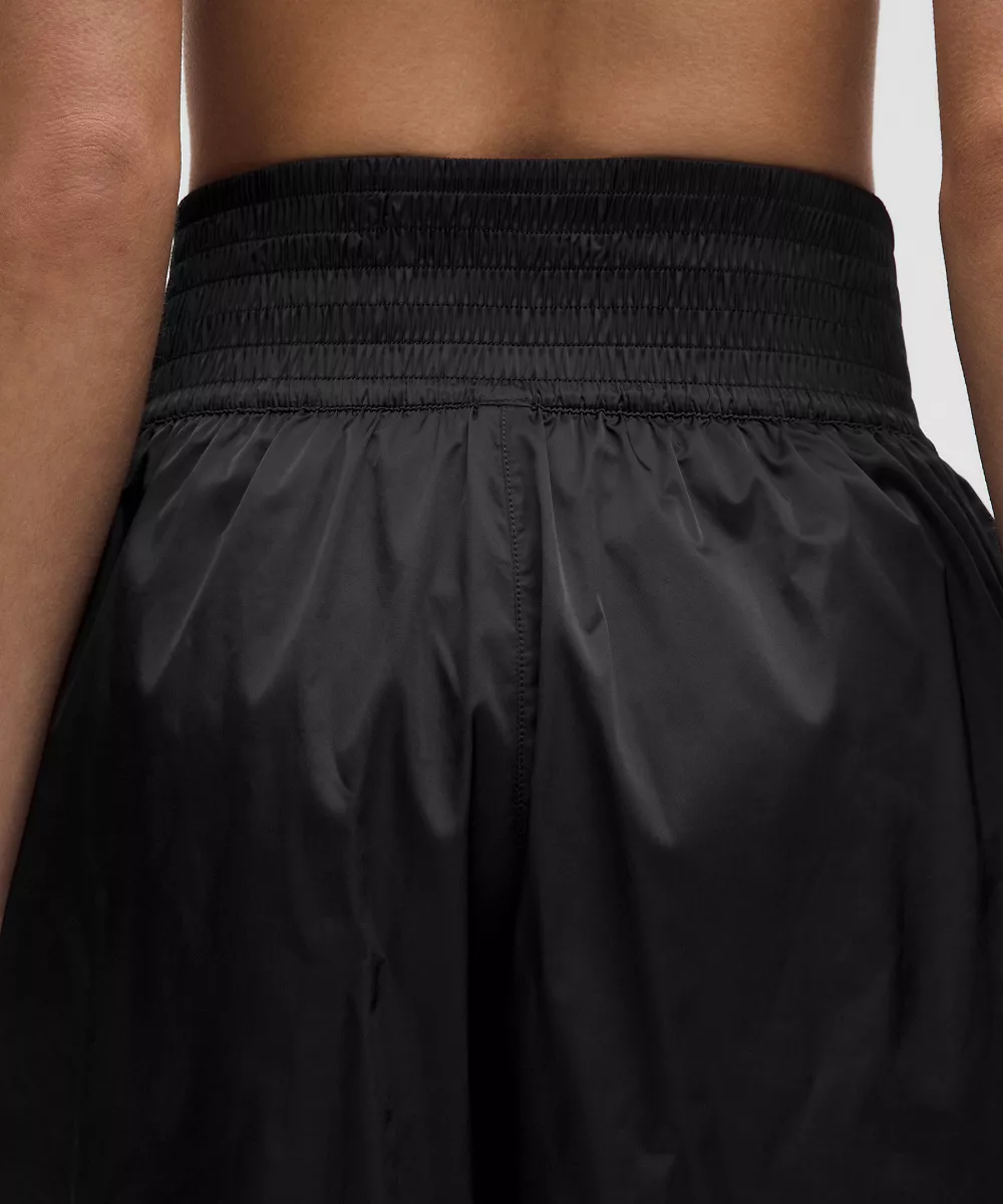 Short en nylon satiné extensible taille super haute 5" — Black/White, view 5