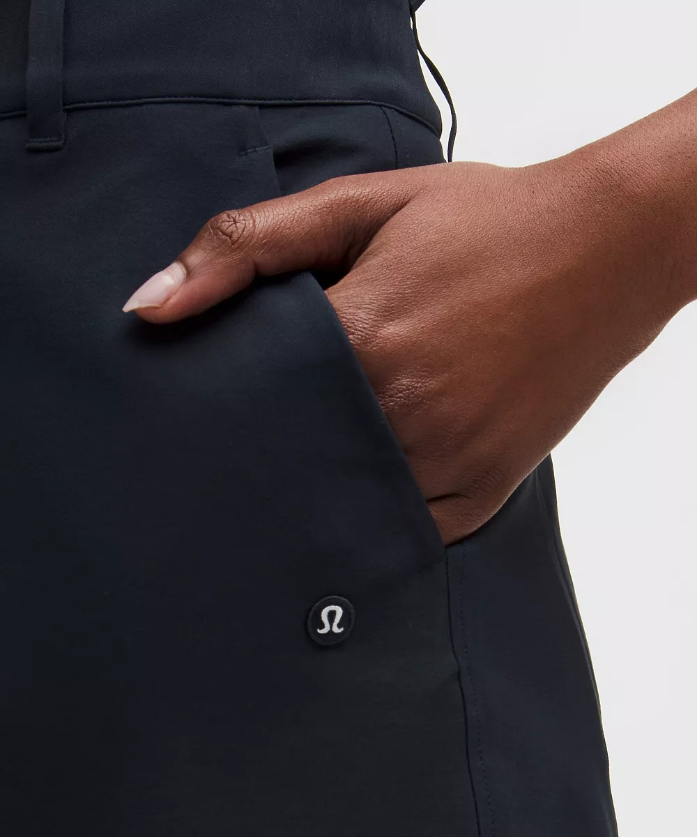 Short de golf en twill extensible 5" — True Navy, view 4