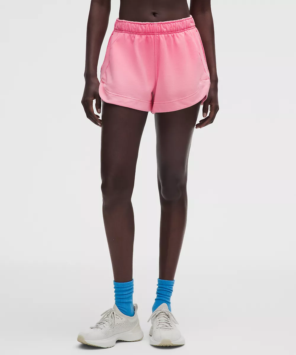 Short oversize taille mi-haute Scuba à ourlet dauphin 3" *Wash — Ombre Dye Strawberry Multi, view 2
