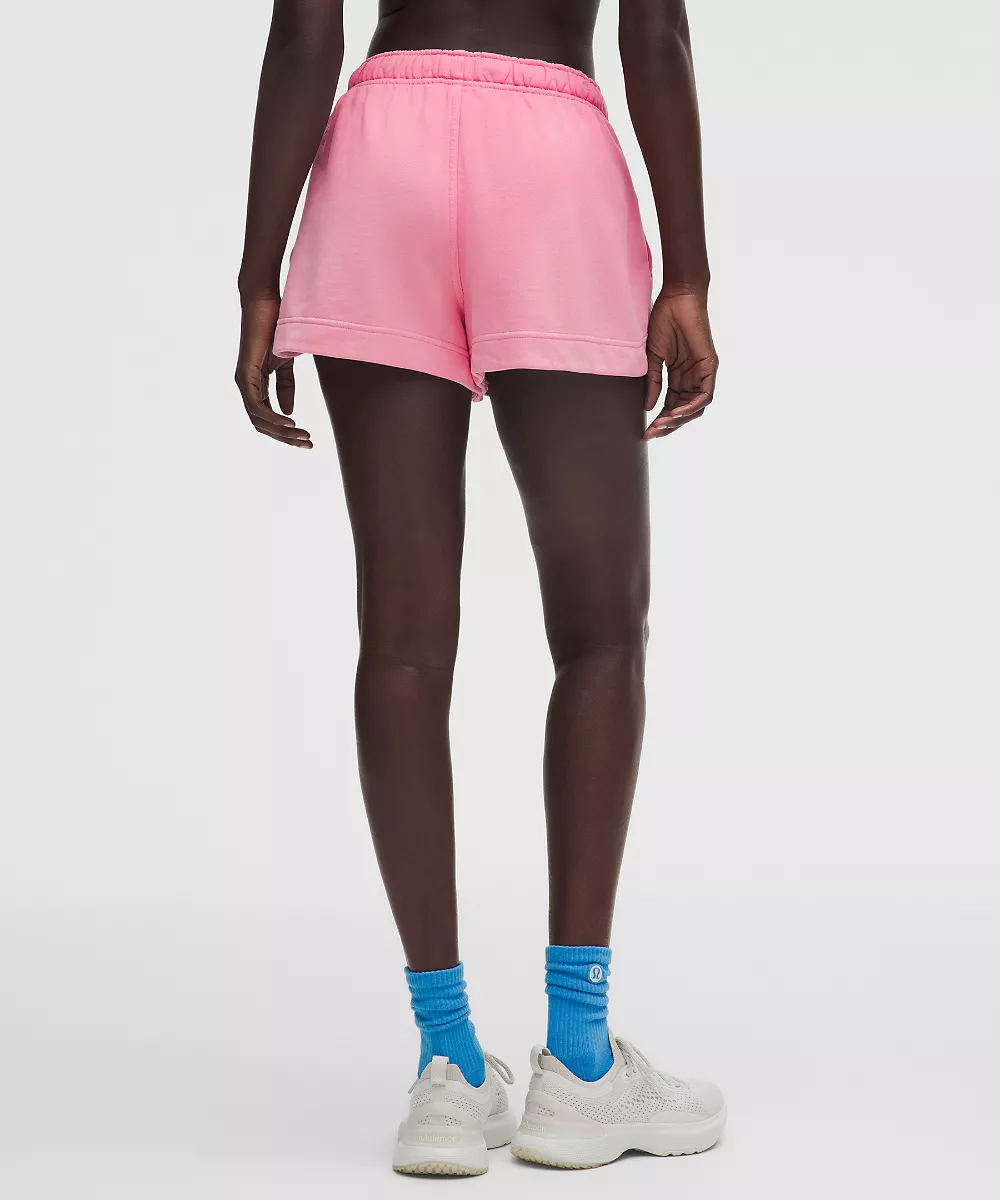 Short oversize taille mi-haute Scuba à ourlet dauphin 3" *Wash — Ombre Dye Strawberry Multi, view 3