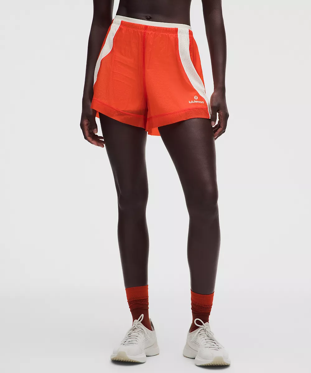 License to Train short texturé taille haute 4" — Cherry Ember/Light Ivory, view 4