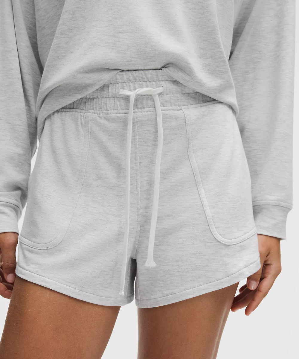Short taille mi-haute à large ceinture BeCalm 3" — Heathered Core Ultra Light Grey, view 4