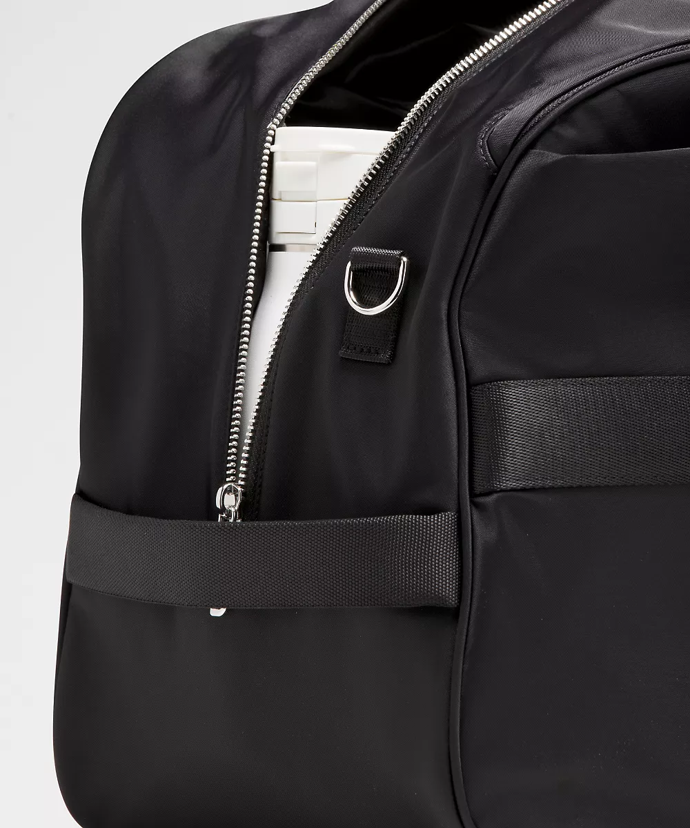 Sac de sport City Essentials 28L — Black/Silver, view 5