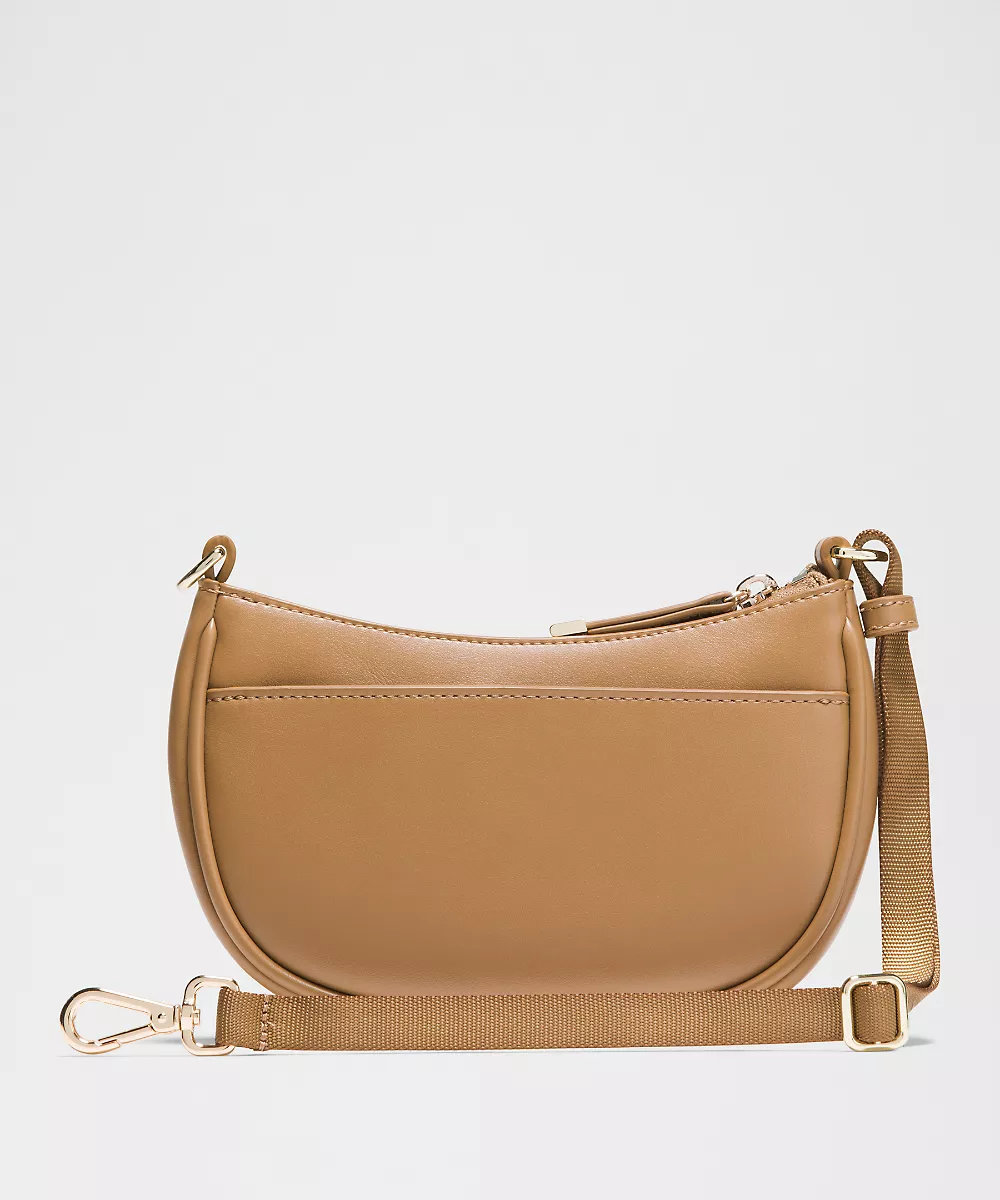 Sac porté épaule Mini City Essentials en similicuir lisse — Saddle Brown/Gold, view 3