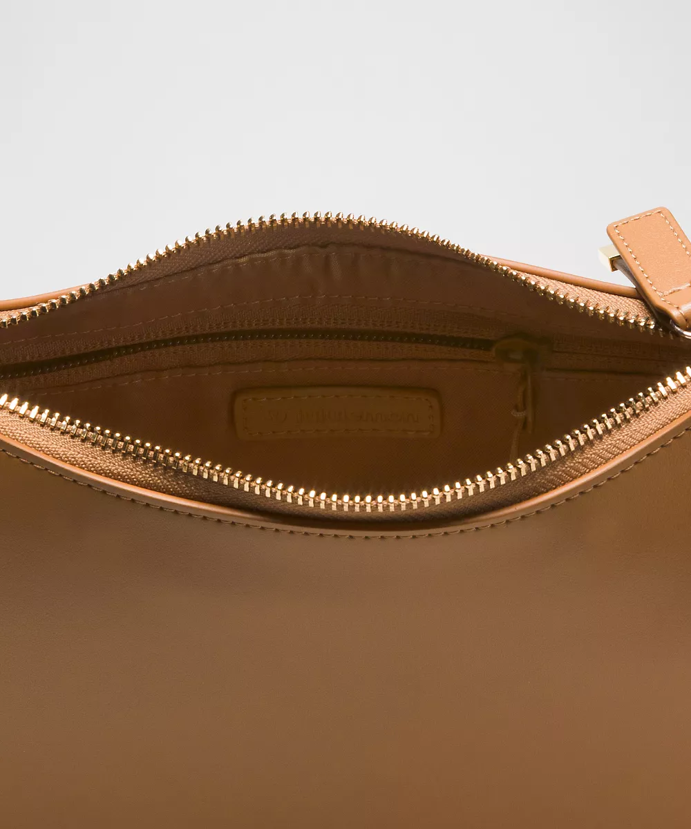 Petit sac porté épaule City Essentials 3L *Similicuir lisse — Saddle Brown/Gold, view 4