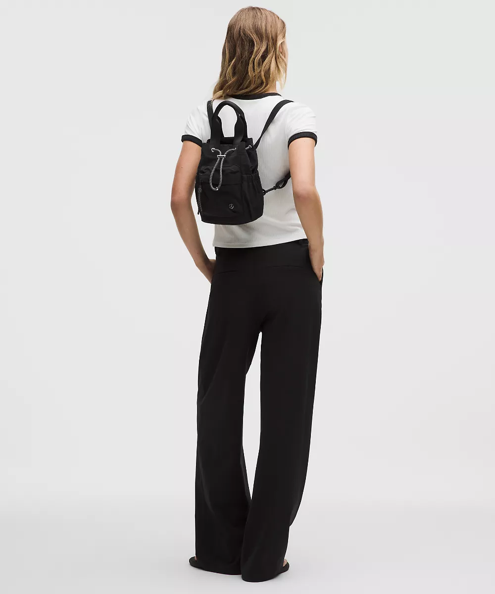Sac seau convertible à cordon Mini 5L — Black/Onyx Grey/Silver, view 2