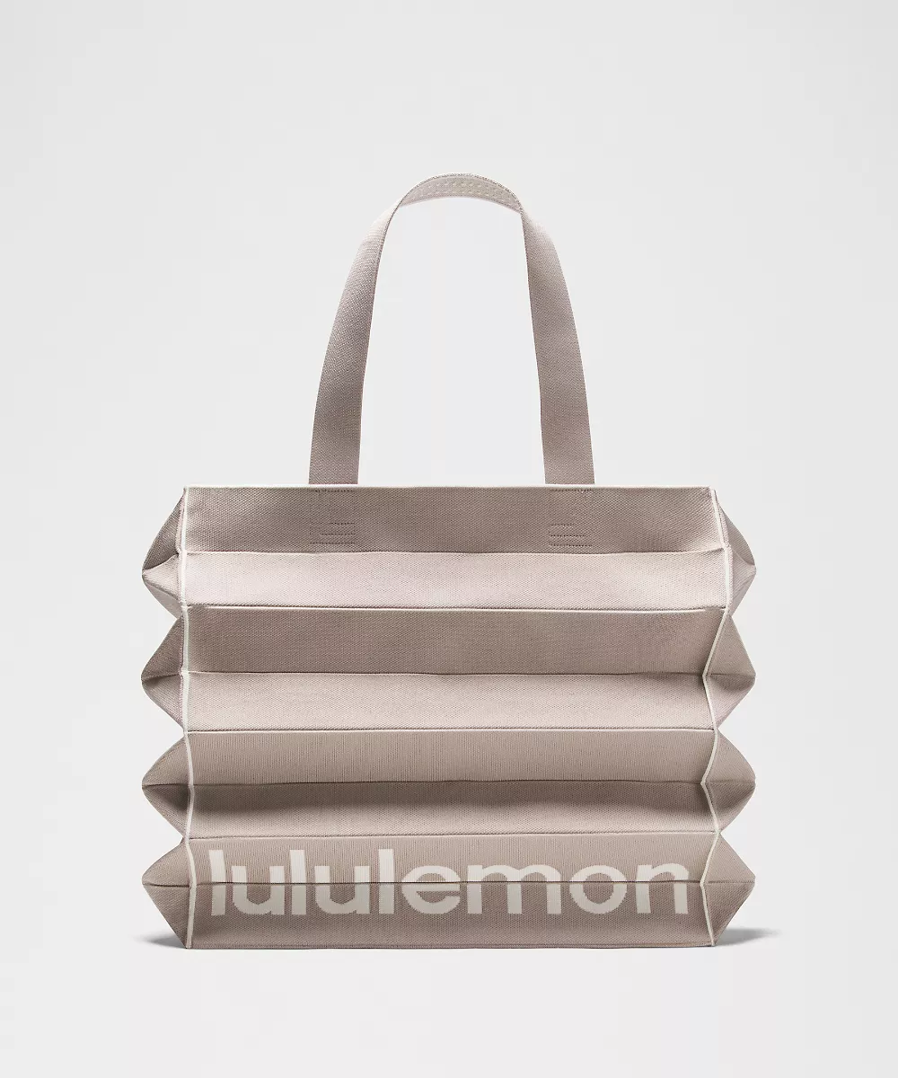 Cabas Fold It Hold It 22L — Downtown Tan/Light Ivory, view 1