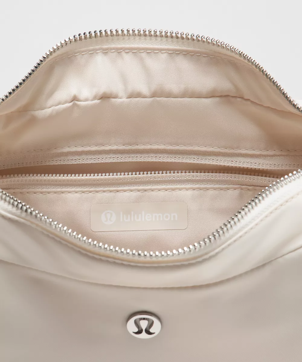 Sac porté épaule City Essentials 4L — Light Ivory/Silver, view 5