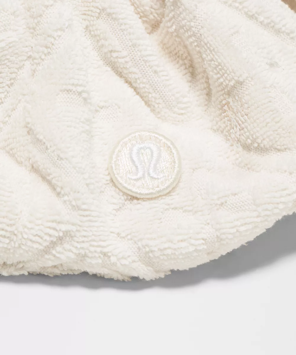 Chouchou oversize en éponge jacquard — Light Ivory, view 2