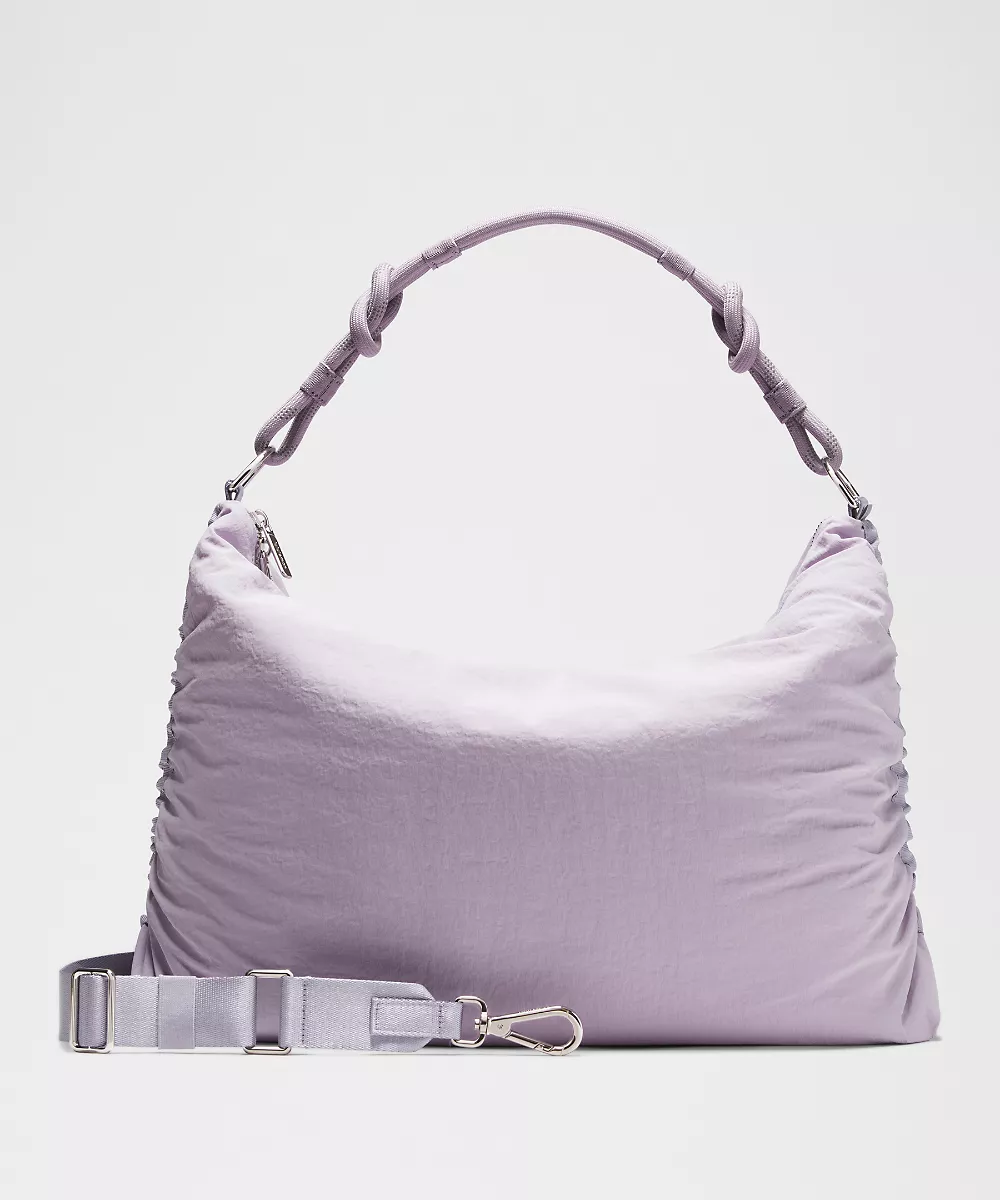 Sac bandoulière convertible froncé *Large 16L — Lilac Play/Lotus Lavender/Silver, view 3